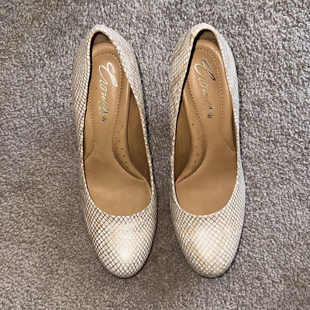 Crown by Born Snakeskin Block Heel Shoes! - Picture 3 of 7